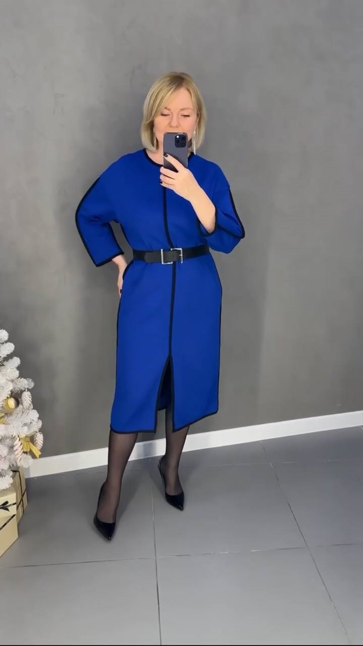 Елегантна класнична сукня